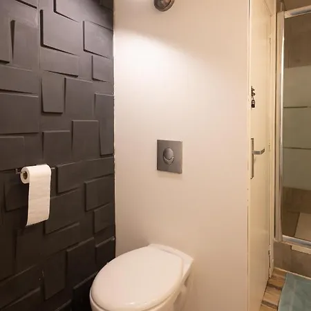 Ideal Couple Jacuzzi Et Jolie Cour Interieure Apartment Toulouse