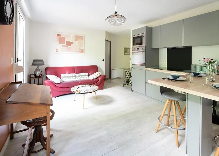 Ideal Couple Jacuzzi Et Jolie Cour Interieure *