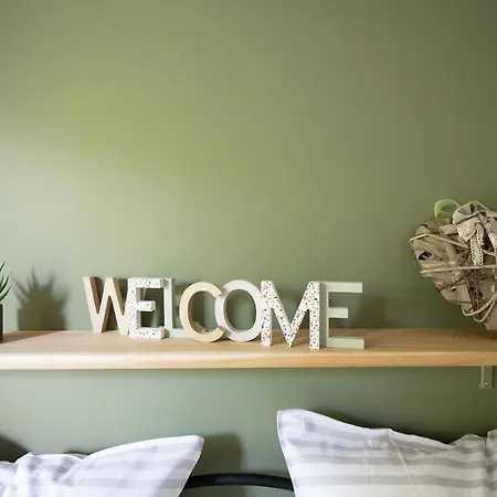 Ideal Couple Jacuzzi Et Jolie Cour Interieure *